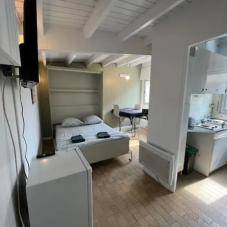 Studio A 200m De La Apartment